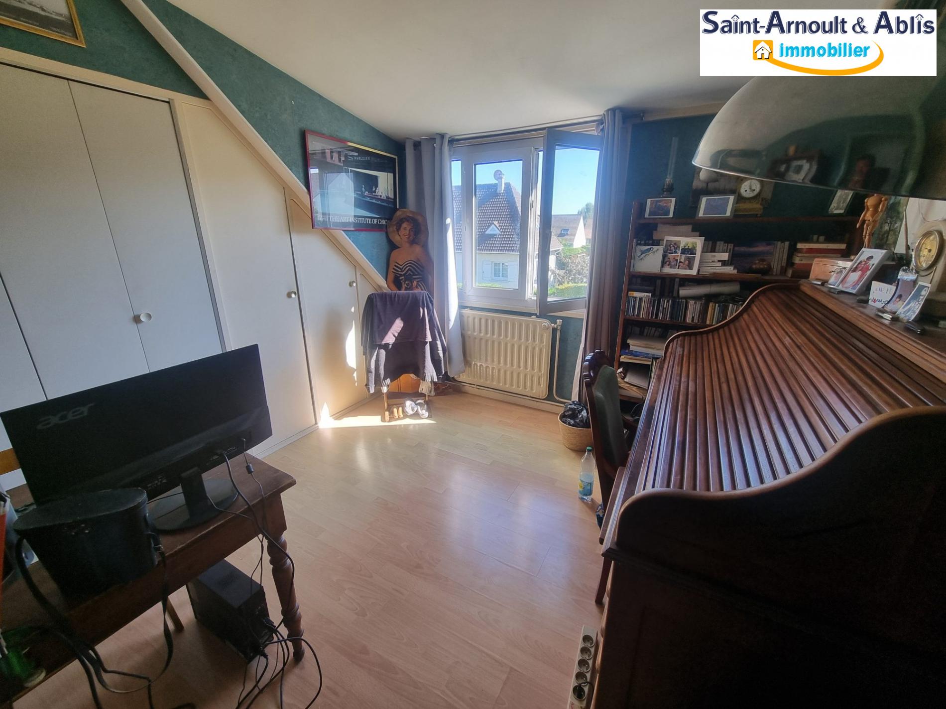 ST ARNOULT EN YVELINES 78730