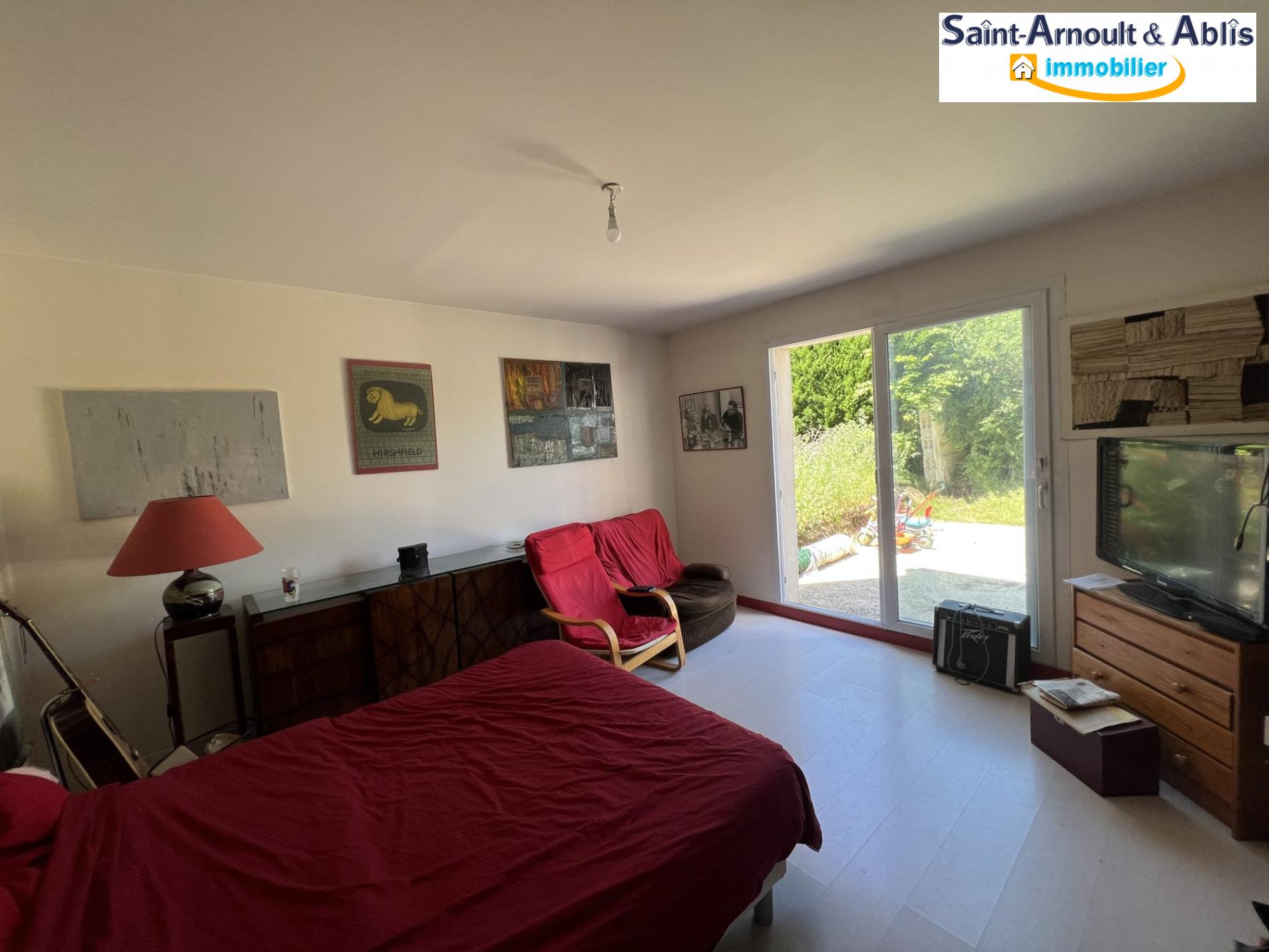 ST ARNOULT EN Ynes 78730