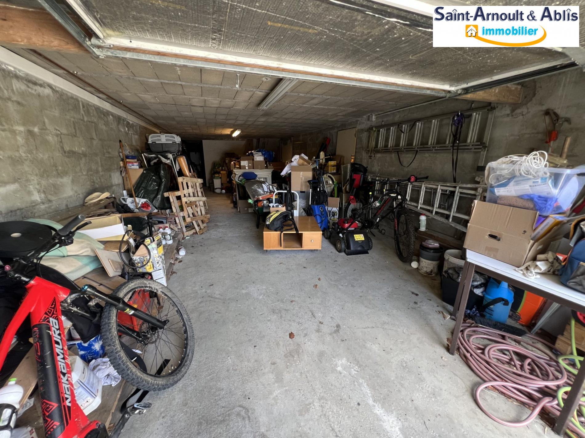 ST ARNOULT EN Ynes 78730