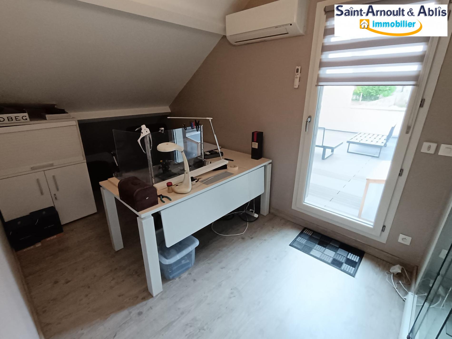 SAINT ARNOULT EN YVELINES 78730