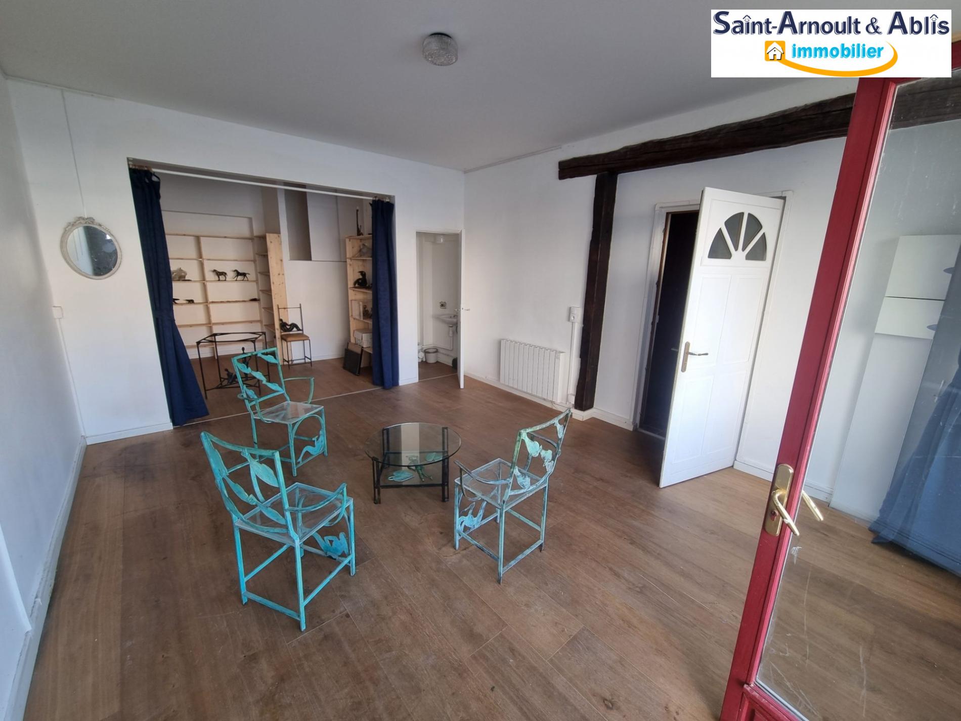 LOCAL COMMERCIAL SONCHAMP 78120