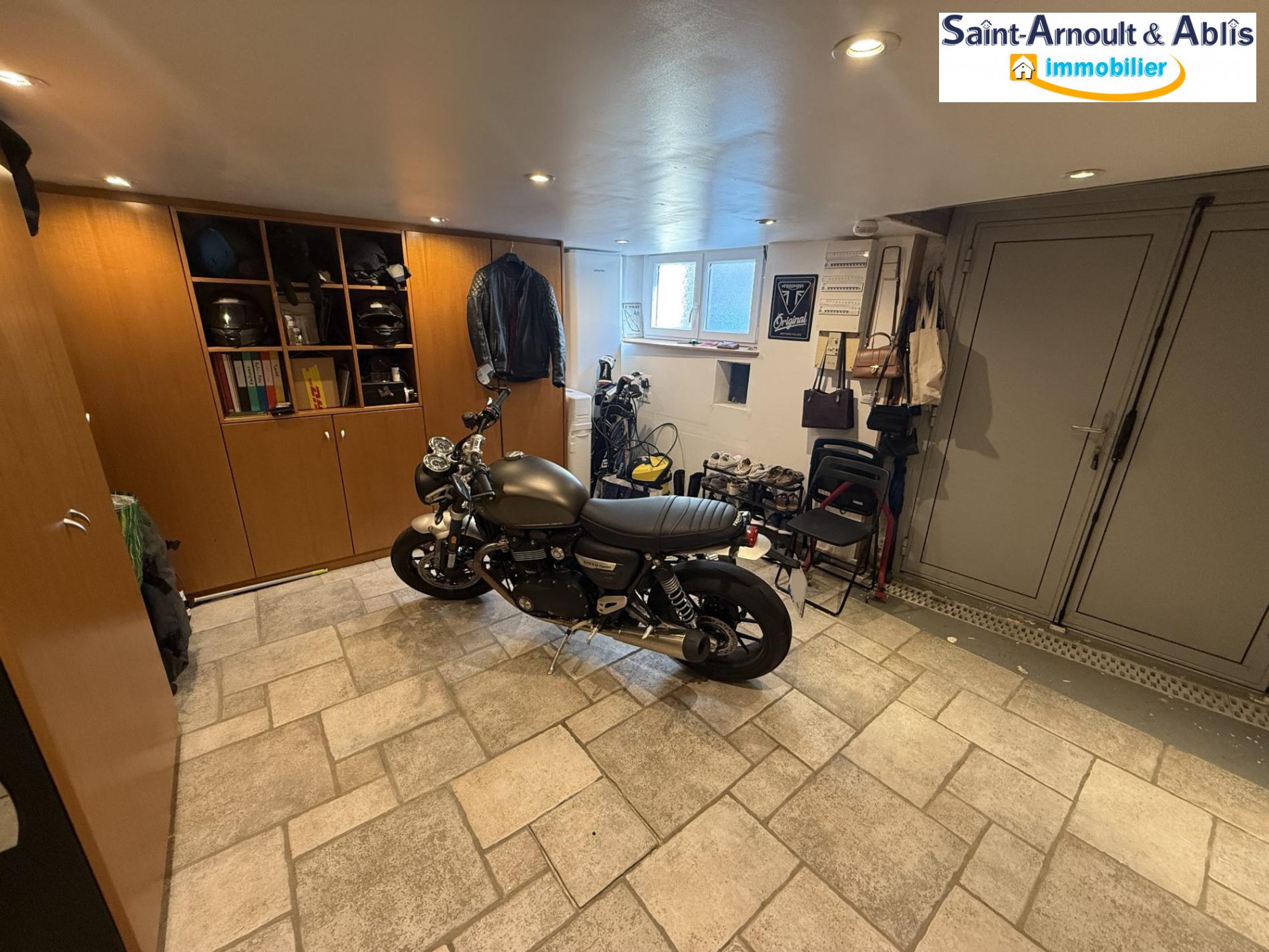 ST ARNOULT EN YVELINES 78730