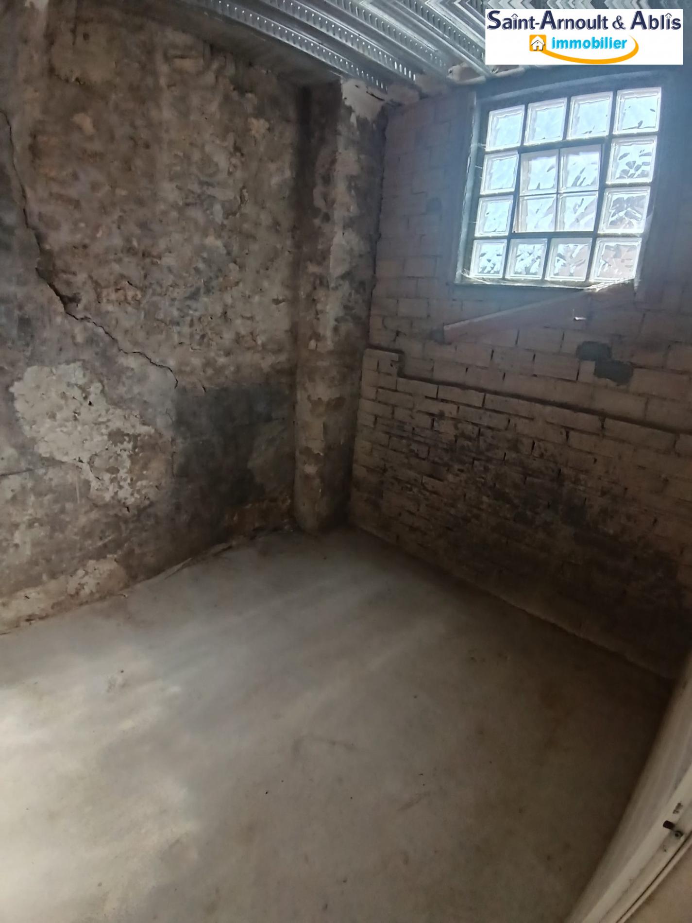 SAINT ARNOULT EN YVELINES 78730