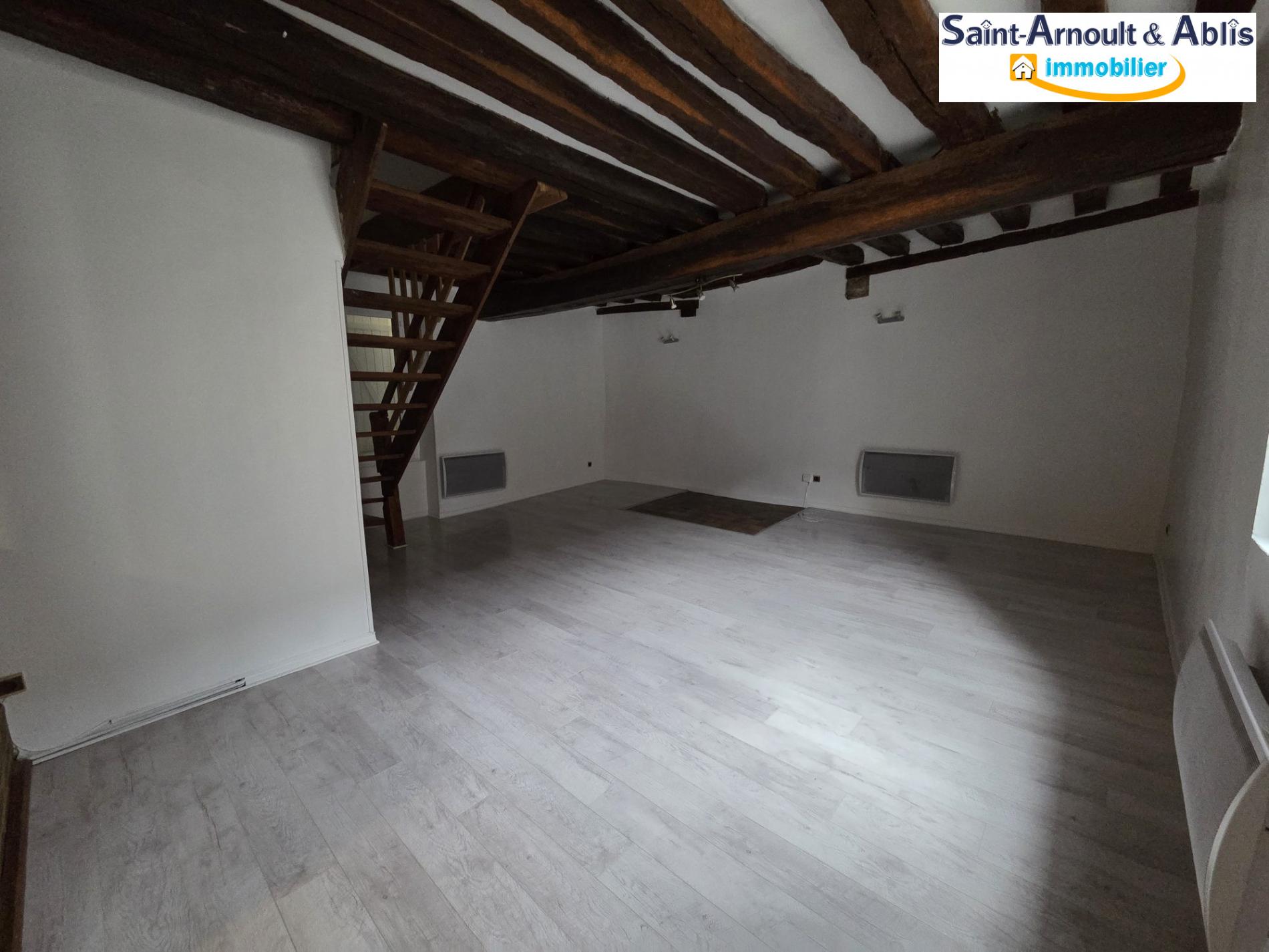 Appartement à SAINT ARNOULT EN YVELINES